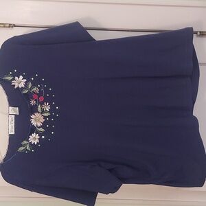 Woman's West Palm Top